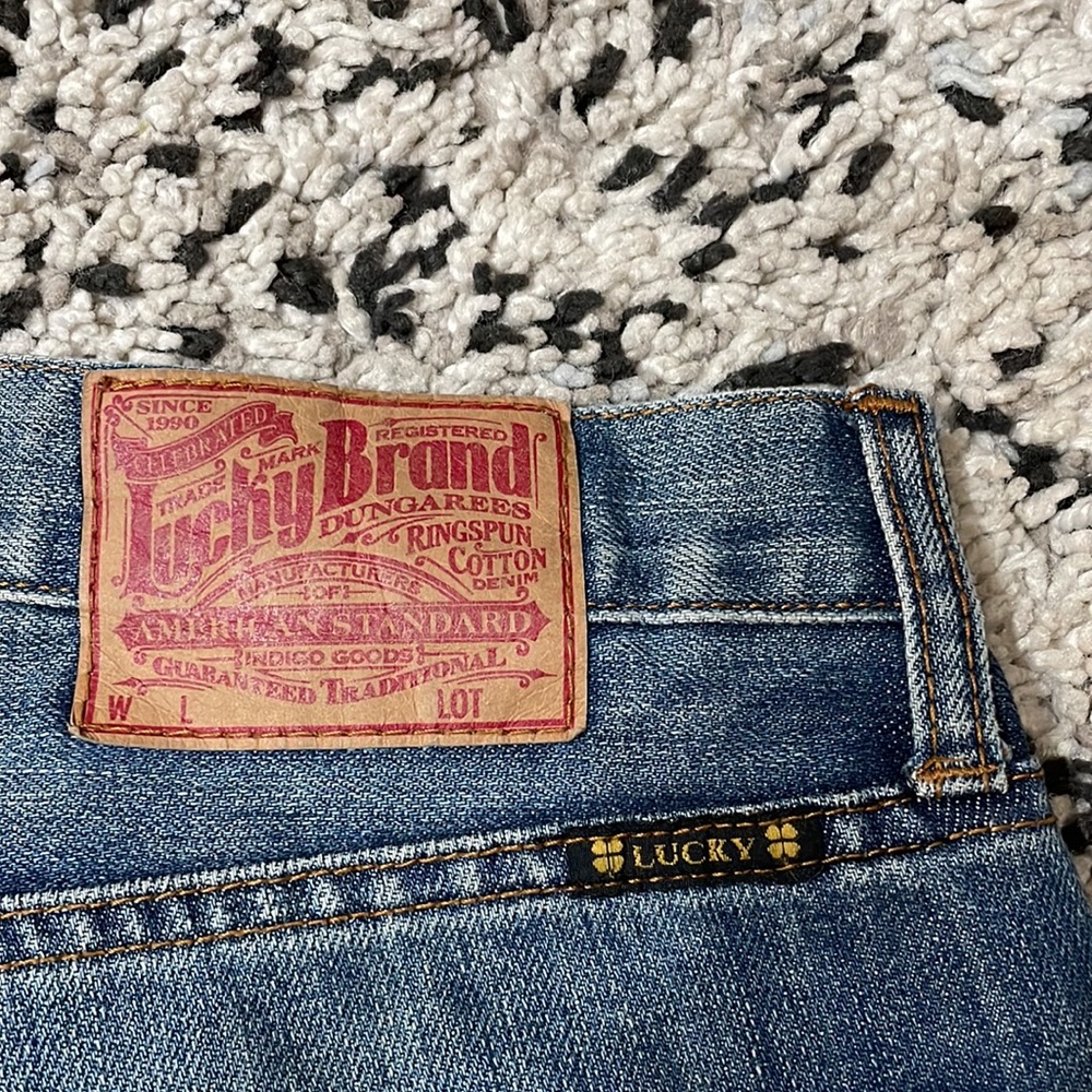 Lucky Brand by Gene Montesano Short Inseam Jeans—Size 34, Blue - Picture 7 of 13